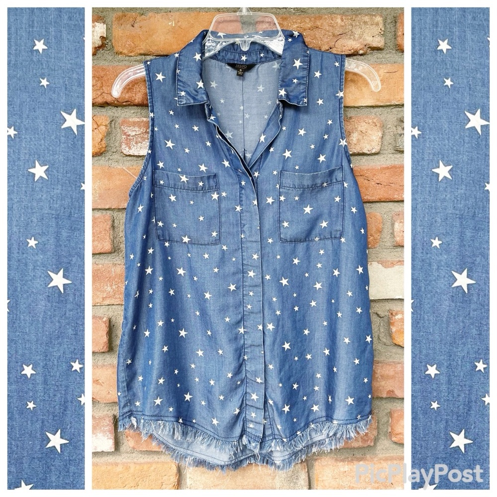 1250C Star Print Chambray Sleeveless Button Up Top Raw Hem Size Small